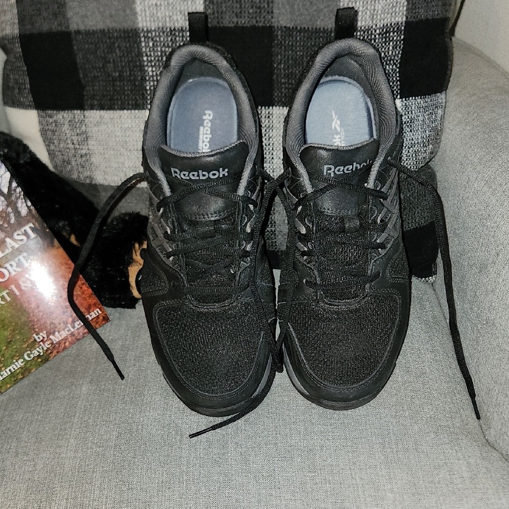 Reebok Men's Black Athletic Shoes